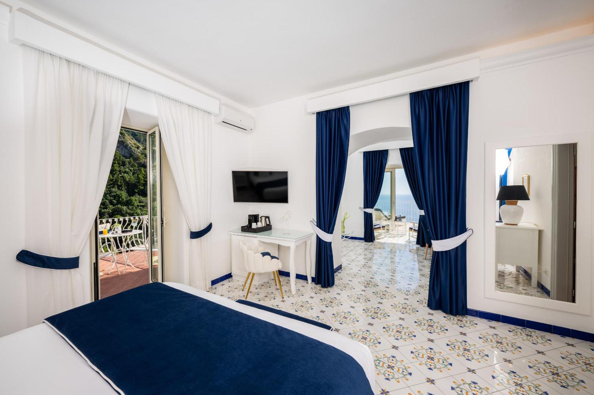 Grand Hotel Tritone Праяно Екстериор снимка