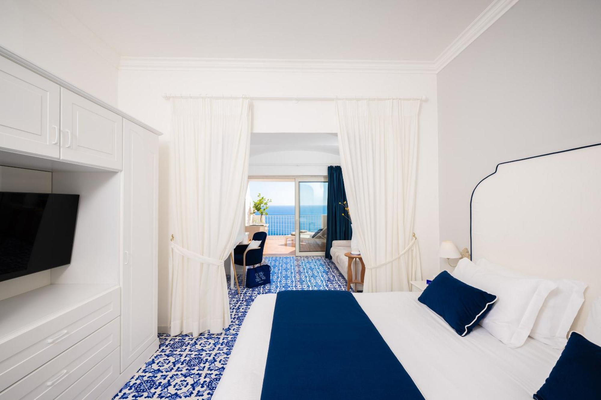 Grand Hotel Tritone Праяно Екстериор снимка